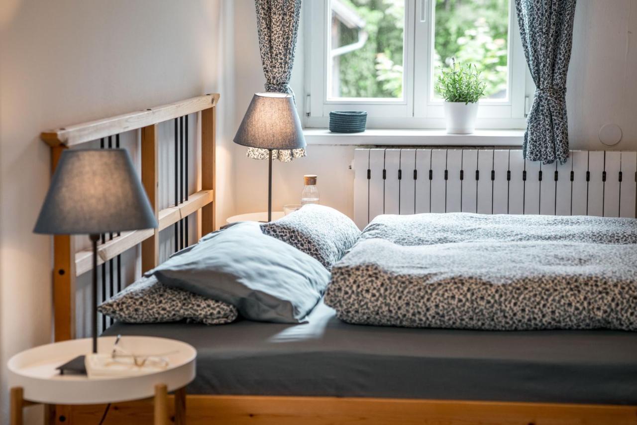 Family Hideaway Mit Baby- Und Kleinkindausstattung Apartment ฮัลล์สตัทท์ ภายนอก รูปภาพ