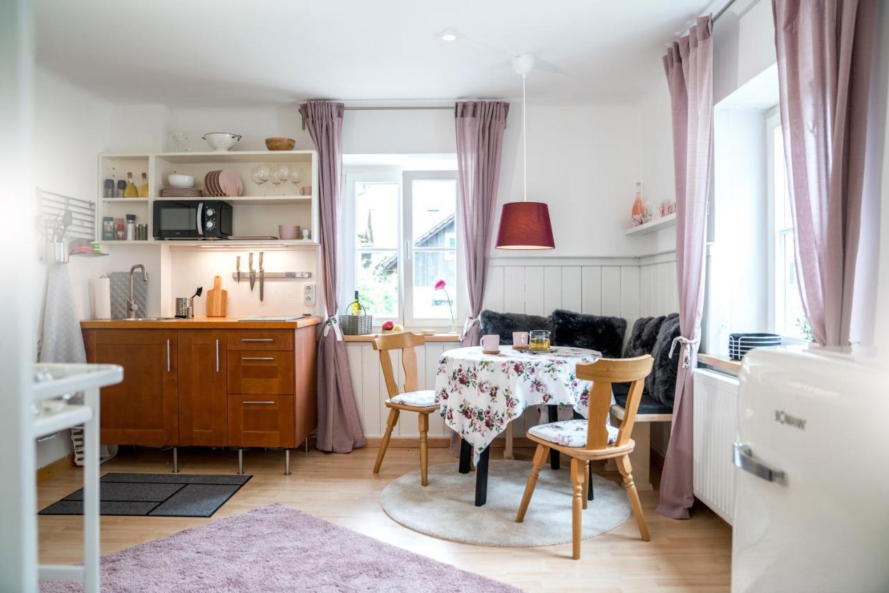 Family Hideaway Mit Baby- Und Kleinkindausstattung Apartment ฮัลล์สตัทท์ ภายนอก รูปภาพ