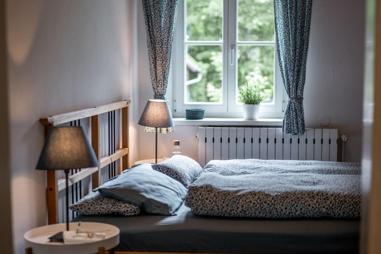 Family Hideaway Mit Baby- Und Kleinkindausstattung Apartment ฮัลล์สตัทท์ ภายนอก รูปภาพ
